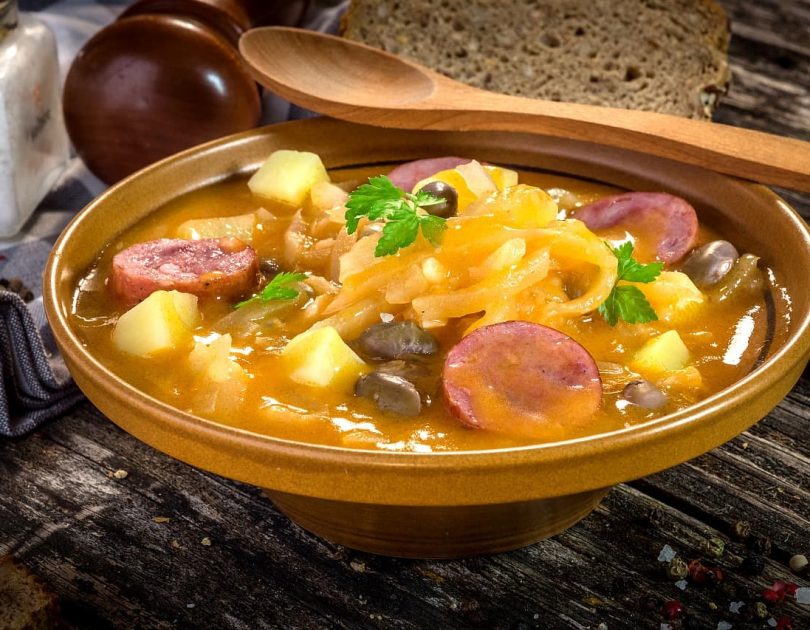 Jota traditionelles slowenisches Essen